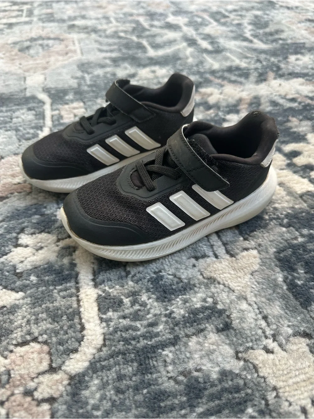 adidas Kids Gray & White Athletic Sneakers with Hook-and-Loop Closure